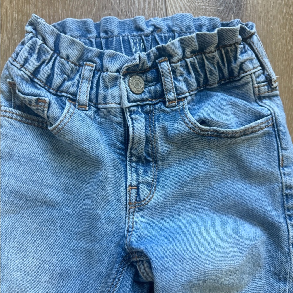 GAP mom jeans Kids Light Blue Denim Jeans - Picture 3 of 3